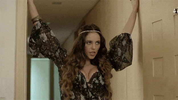 11 gifs da Paolla Oliveira nua em Felizes para Sempre 8